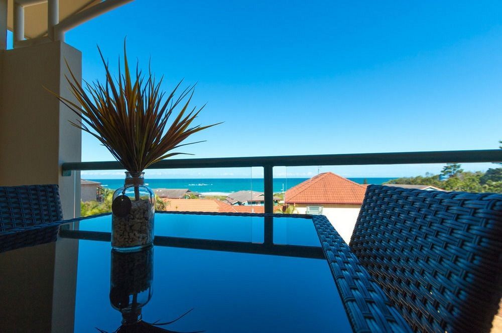 Beach Haven Executive Apartments Korora Esterno foto