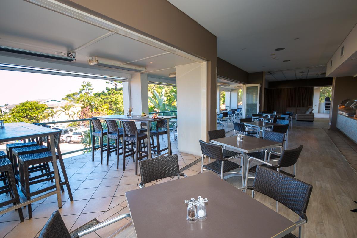 Beach Haven Executive Apartments Korora Esterno foto
