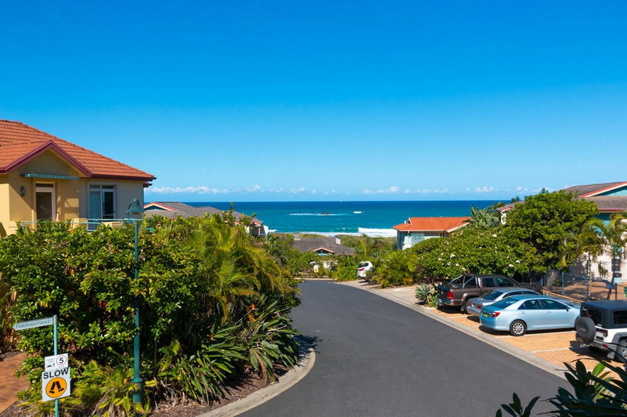 Beach Haven Executive Apartments Korora Esterno foto